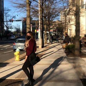 Meet your Posher, Kenia